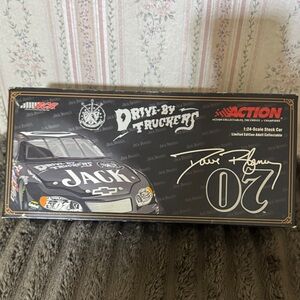 Drive-By Truckers Stock Car Model 1:24 Scale (T5)